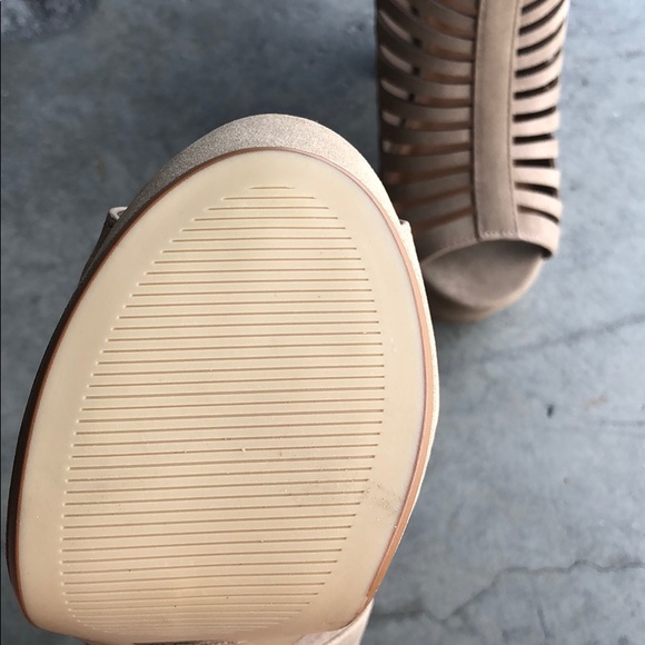 Speed Limit 98 Women’s Platform Heels Taupe 7 - Picture 5 of 5